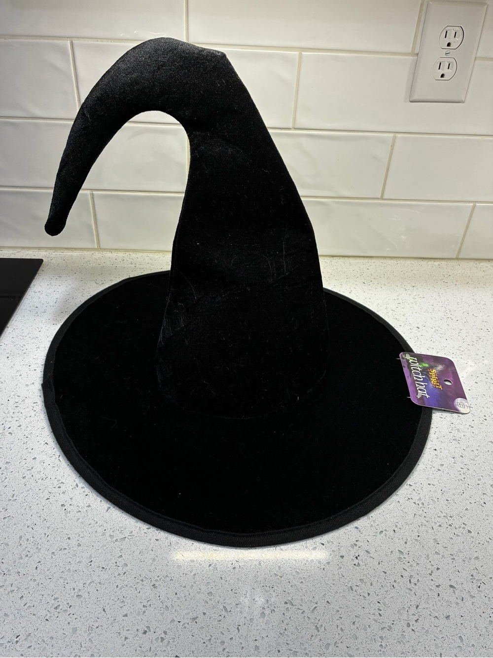 Black Velvet Classic Witch Hat